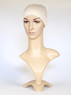 Čepička pod paruku s krajkou.jpg