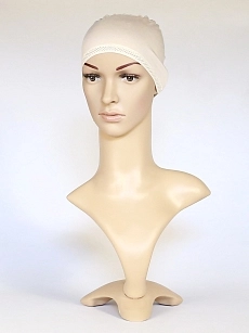 Čepička pod paruku s krajkou.jpg