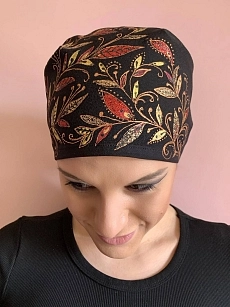 Šátek černý červené a zlaté listy 01.jpg