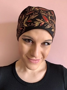 Šátek černý červené a zlaté listy 02.jpg