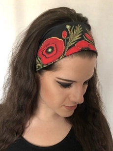 Čelenka černá s máky 01.jpeg