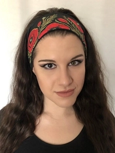 Čelenka černá s máky 02.jpeg