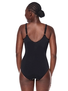 Salta FB black and white.jpg