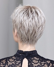 Zoe platinblonde shad.jpg