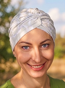 Turban Ara béžová se vzorem.jpg