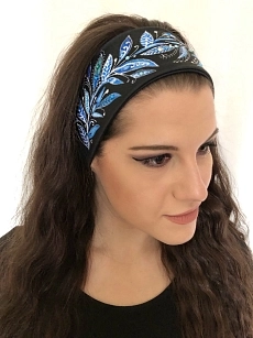 Čelenka s modrými lístky 02.jpeg