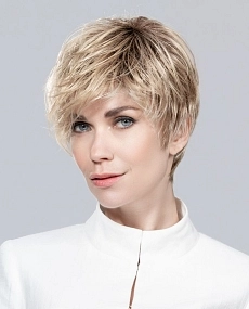 Fenja champagne rooted.jpg