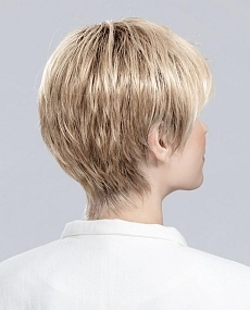 Fenja champagne rooted.jpg