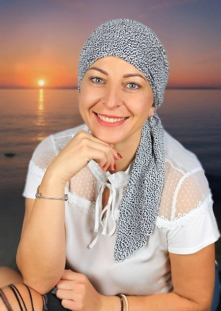 Anika silk bílo-černá