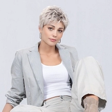 Tab platineblonde rooted.jpg