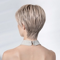 Novel Deluxe silverblonde rooted.jpg