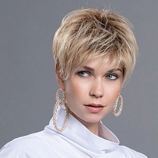 Elan sandyblonde rooted.jpg