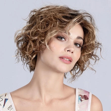 Paruka Movie Star**++