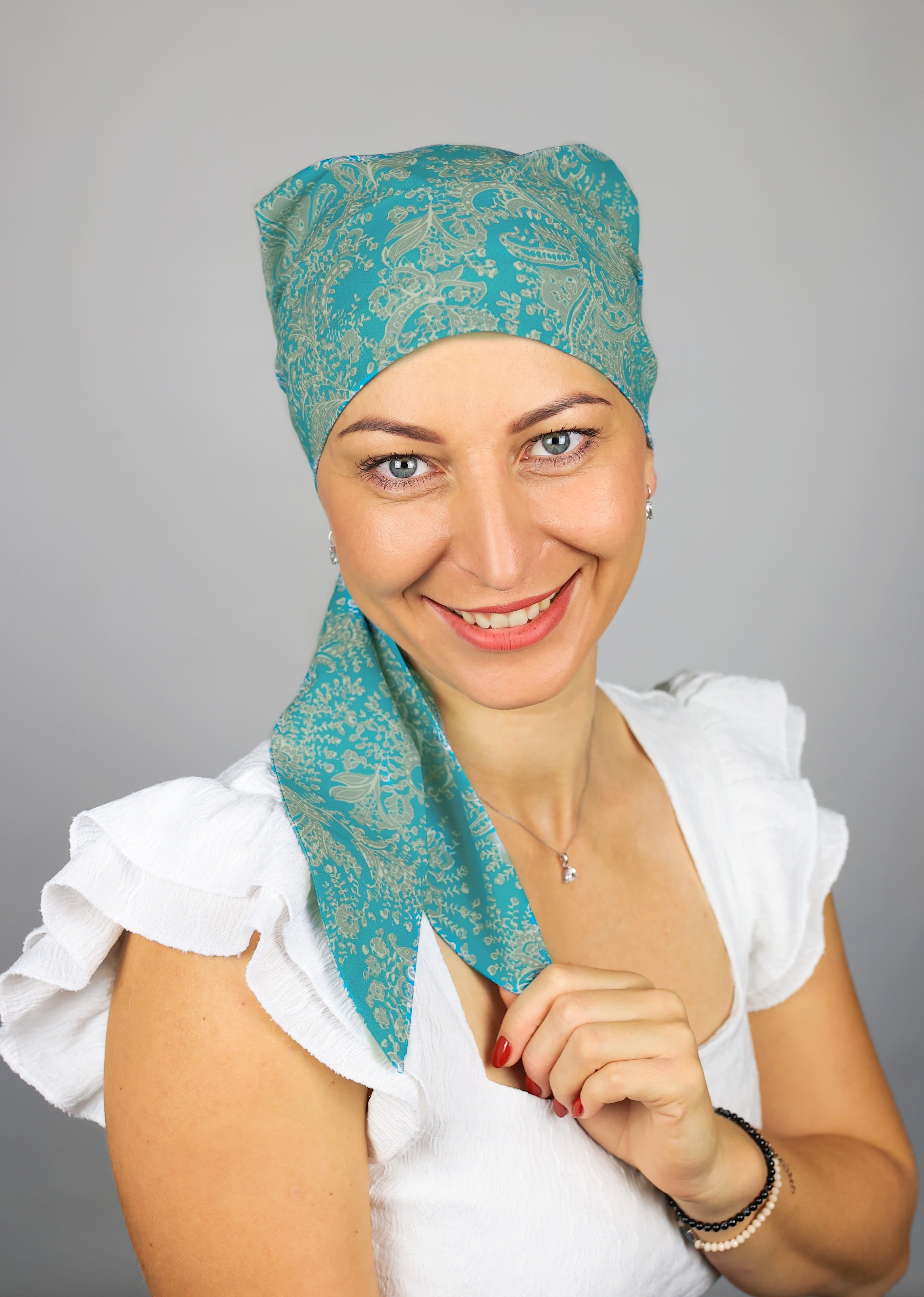 tyrkysová šedý vzor 