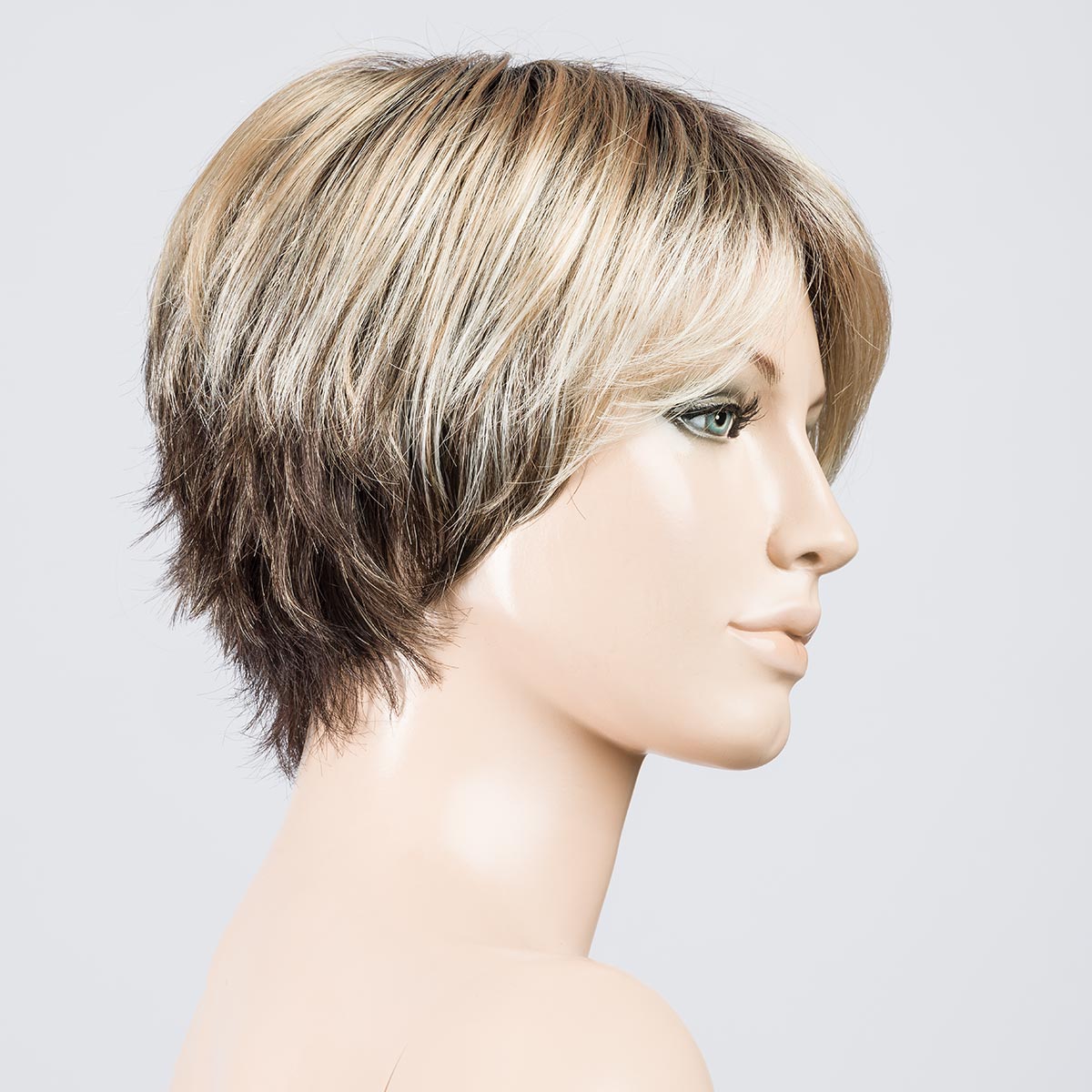 bisquit blonde rooted 