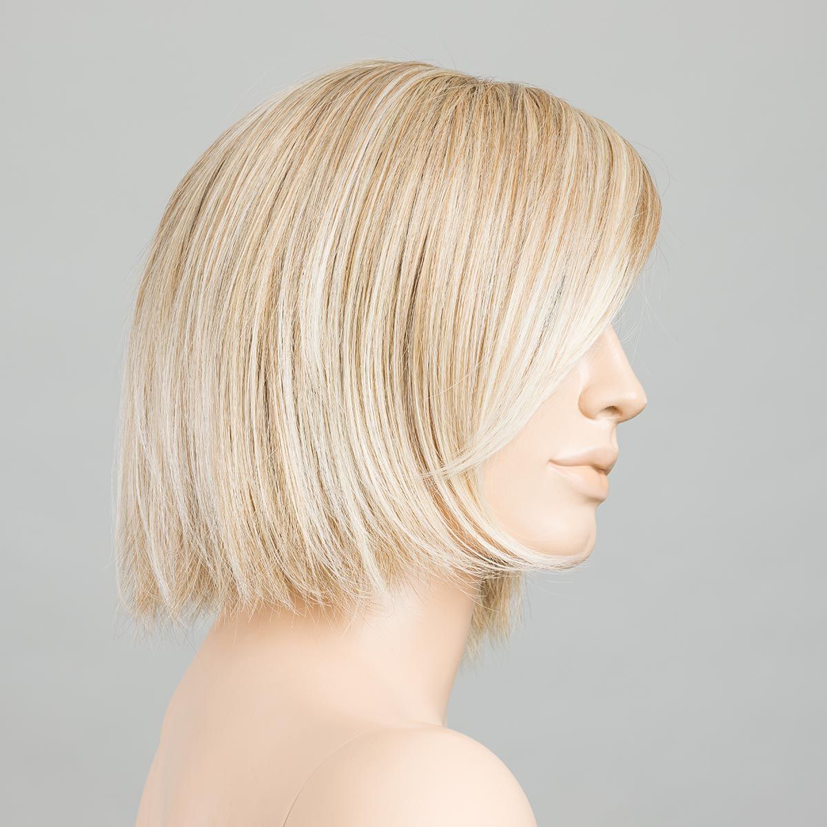 sandyblonde rooted 
